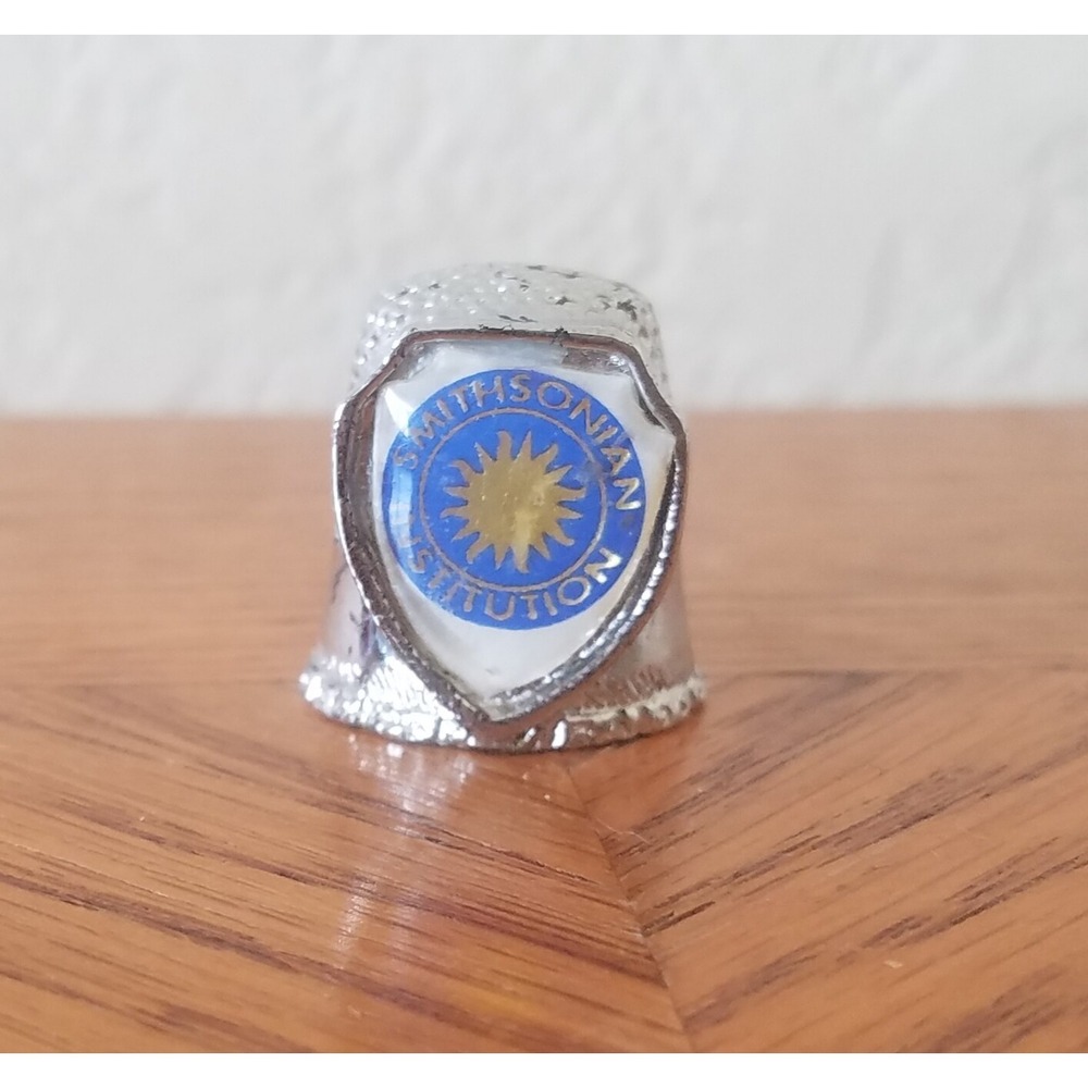 Smithsonian Institution Souvenir Collectible Thimble